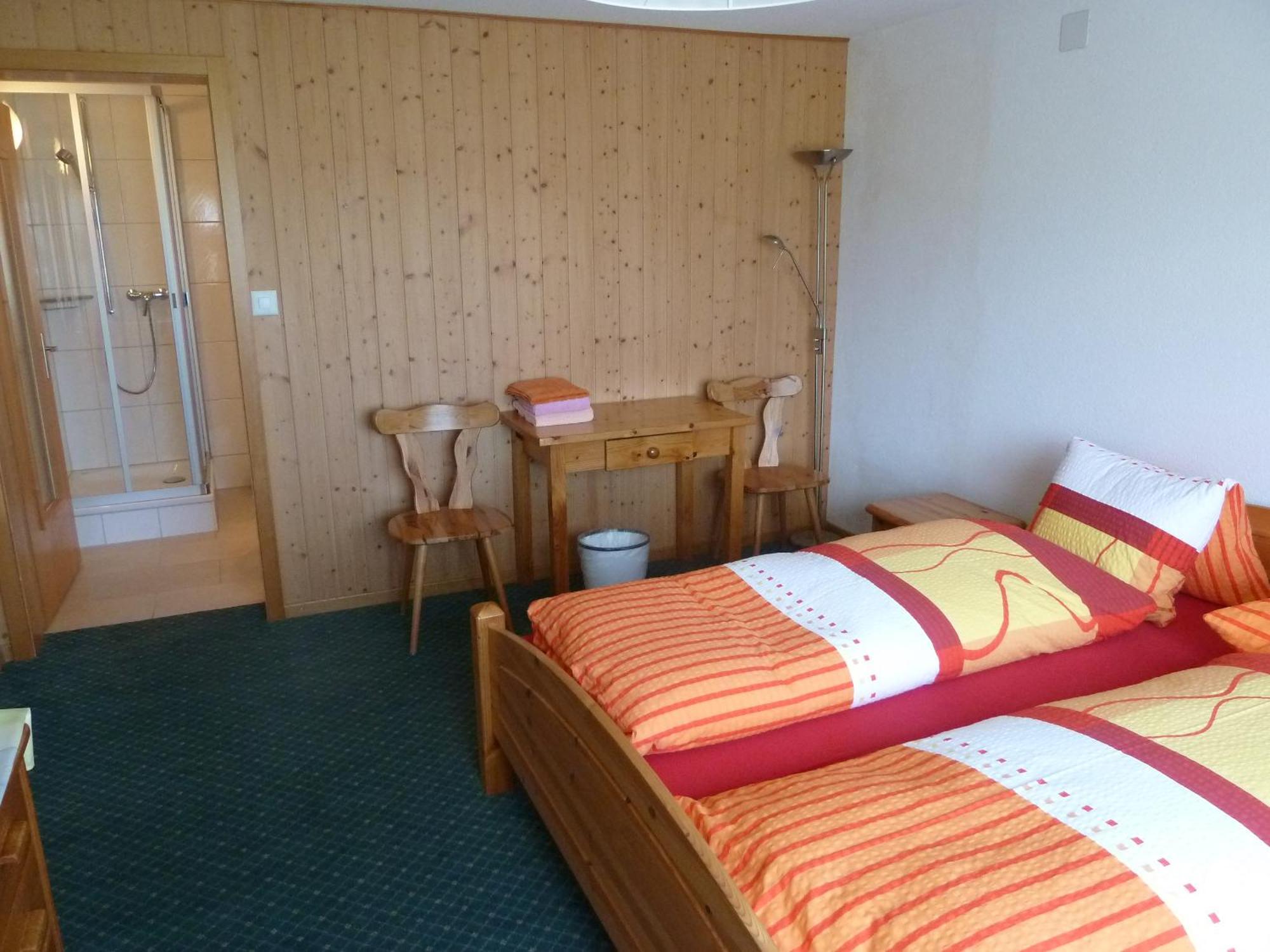 Hotel Restaurant Sunnmatt Aeschi Bei Spiez 外观 照片